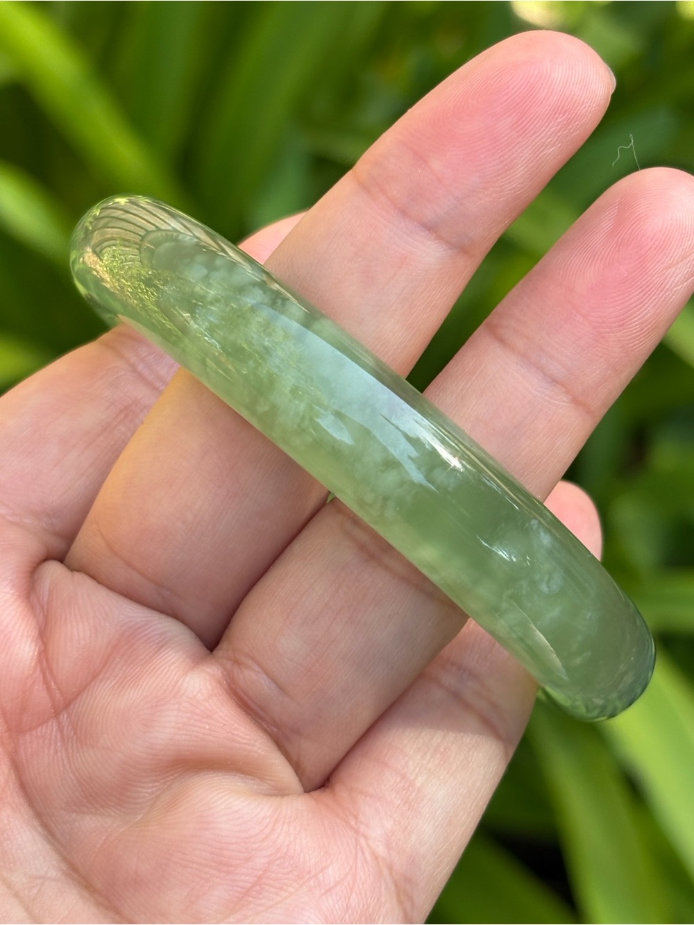 59mm Inner Diameter Translucent Green Xiuyu Jade Bangle 2566 - Picture 3 of 8